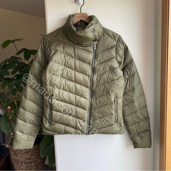 Patagonia Prow Down Jacket Large 600-fill-power Duck Down Motorcycle Style L - Picture 10 of 14